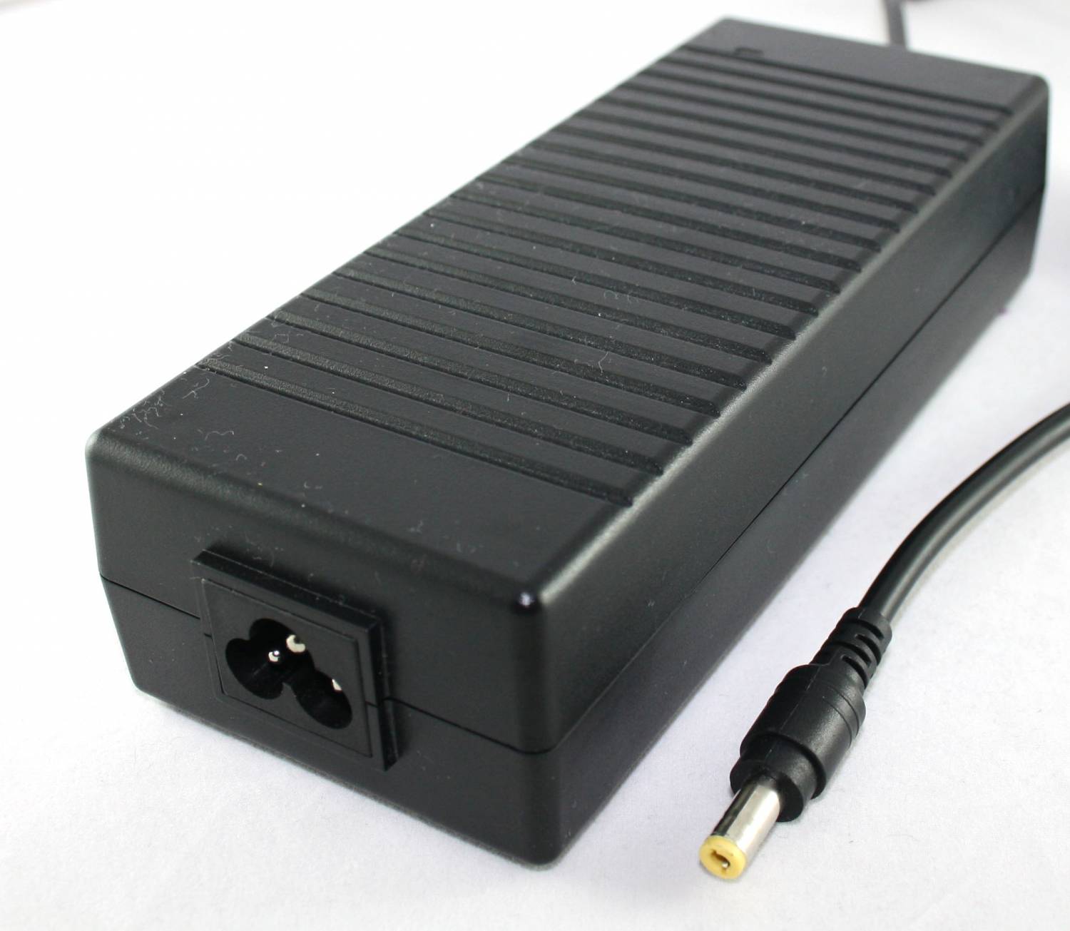 Adapter Acer Travelmate 240 - TOPadapters.nl