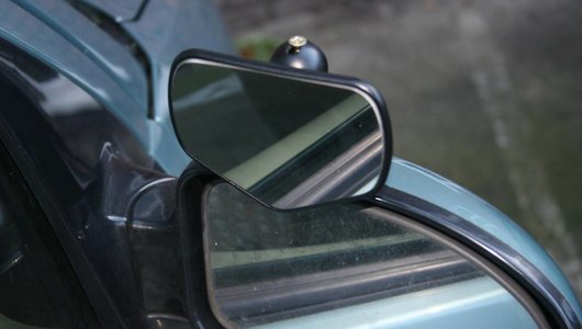 small side mirror