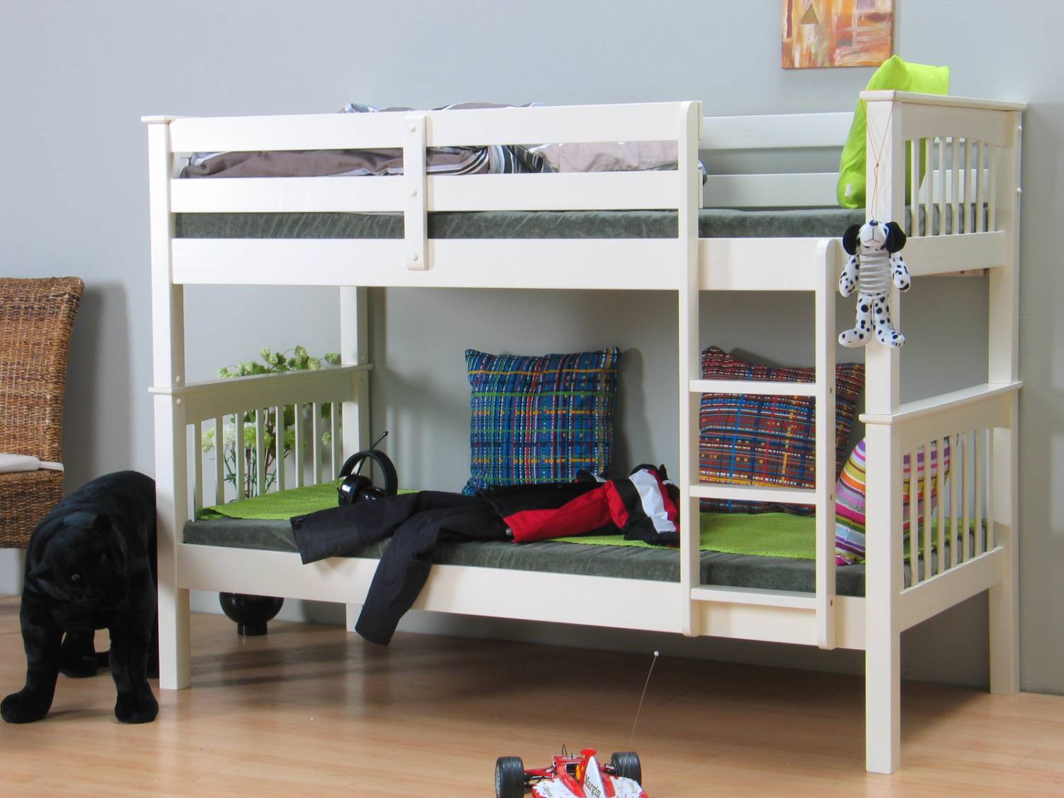 Deelbaar stapelbed wit samuel met lattenbodems meubeltrefpunt ... Stapelbed moderne