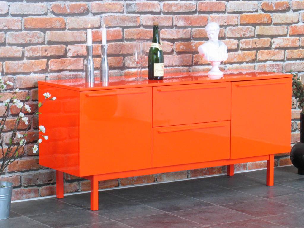 Dressoir 4d alu strip hoogglans wit find it at shopwiki
