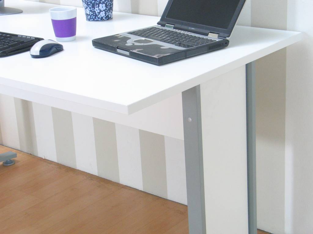 Tvilum bureau wit hoogglans prima met ladeblok en legplanken ...
