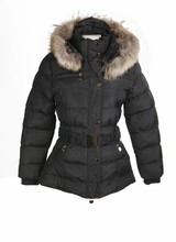 Damesjas met Bontkraag Zwart LC2116. Italiaanse maten 38 valt als 36
