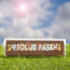 Paas attenties "Paas Reep" (een chocolade wensreep “Vrolijk Pasen”, UTZ gecertificeerd, 75 gram)
