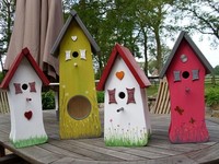 Vogelvoederhuizen (met de hand geschilderd en met de hand gemaakt)