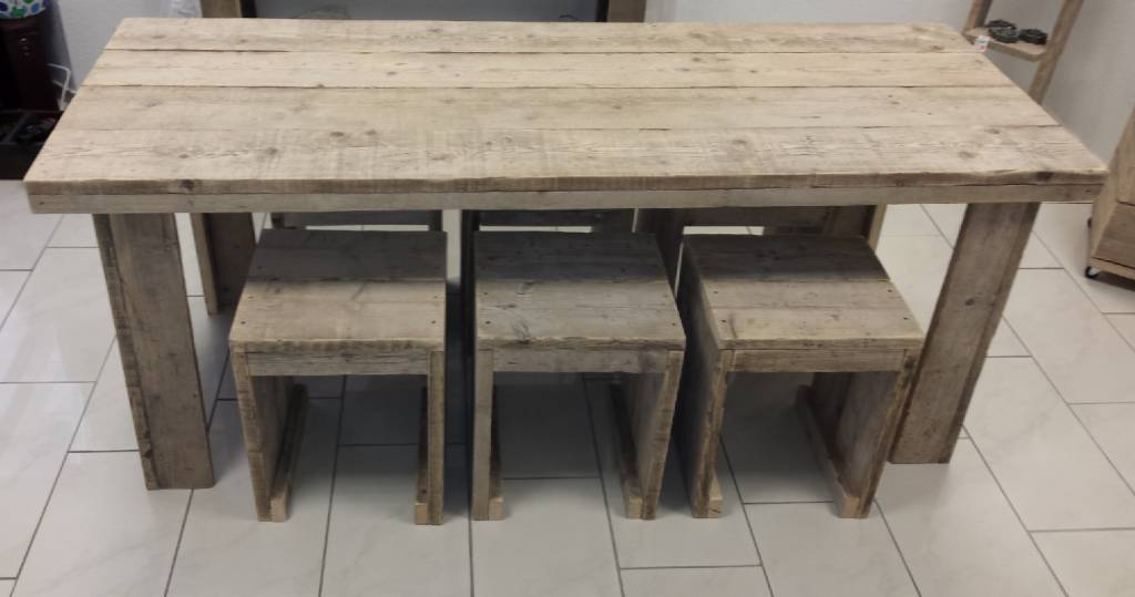 Stillads træ bord med seks stole (tabel størrelse 80 x 200 cm ... Bord af træ