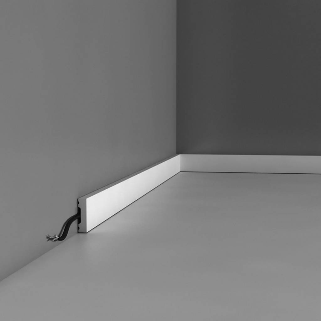 Badkamer plinten sierlijsten en ornamenten specialist eurostuc ...