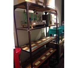 Scrapwood industriele kar op wieltjes