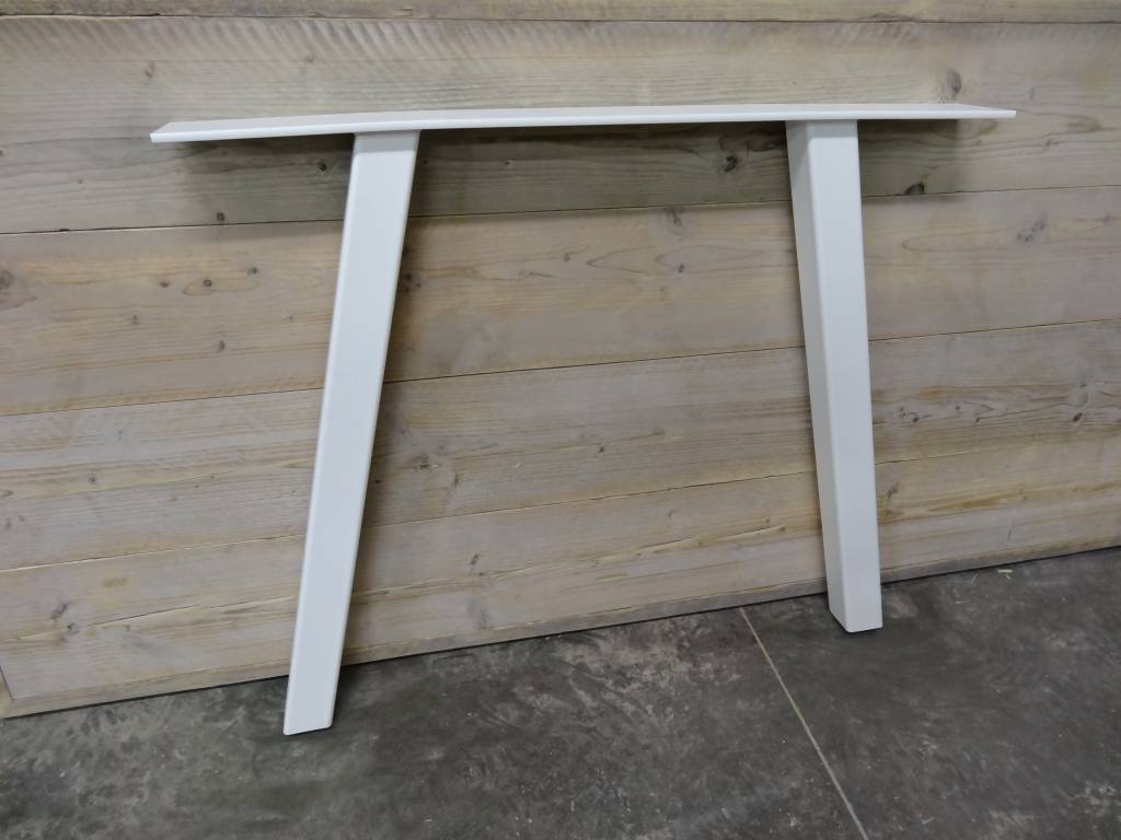Industriele tafel steigerhout met schuine poot pure wood design