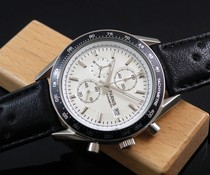 Parnis 40mm Chronograaf wit met zwarte band Parnis 40mm Chronograaf wit met zwarte band