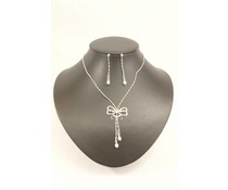 Fijn ketting setje met vlinder Fijn ketting setje met vlinder
