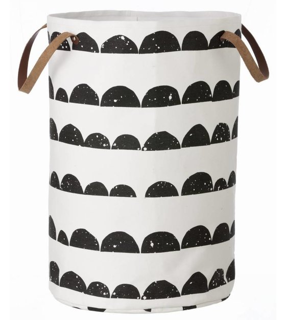 Ferm Living Wäschekorb Halbmond aus Baumwolle, schwarz/weiß, 40x60cm
