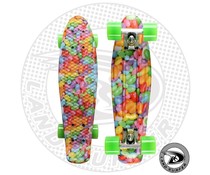 Land Surfer fish skateboard "candy" met groene wielen Land Surfer fish skateboard "candy" met groene wielen