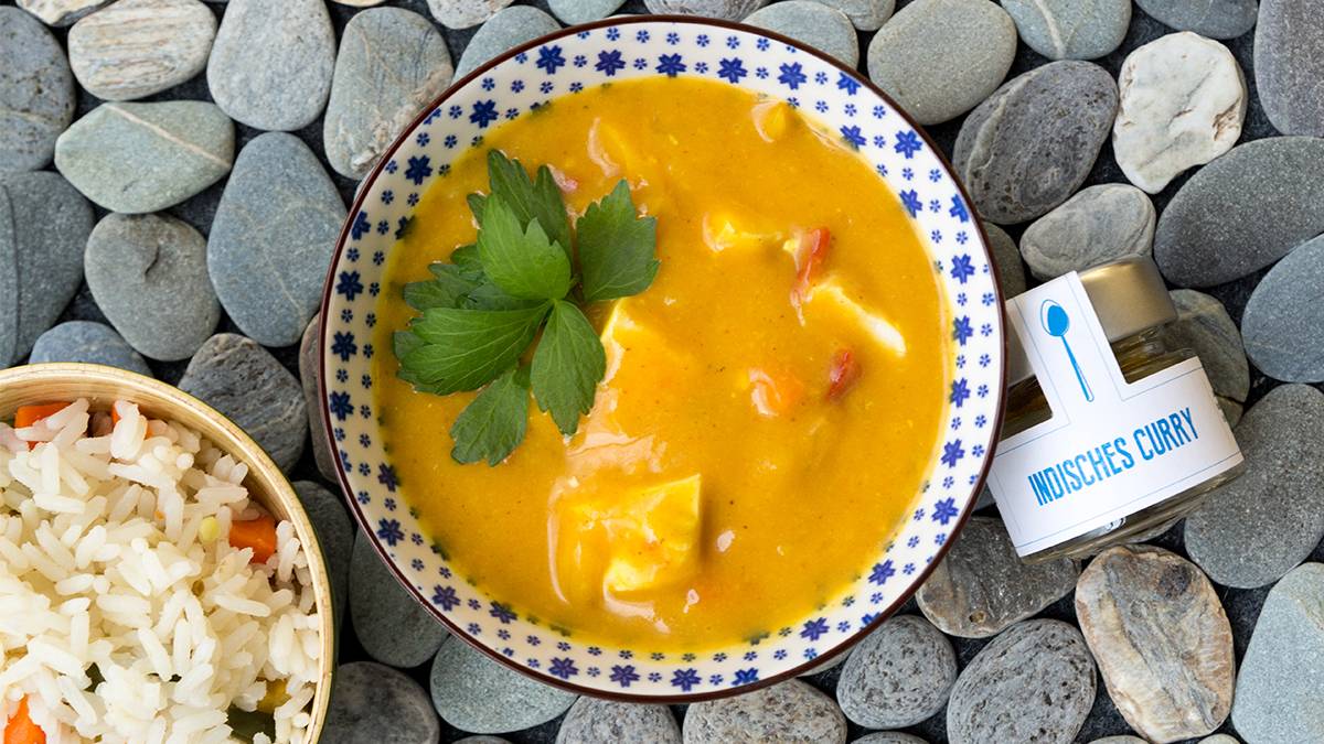 Indisches Hühnchen-Curry mit Cashew-Kokos-Sauce