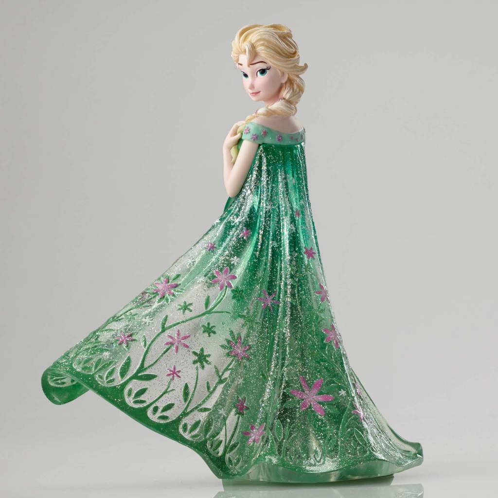 Disney Showcase Frozen Fever Elsa Friends 2 Hold On