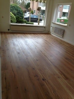 Woonkamer en hal voorzien van eiken houten vloer in Driebergen (7)