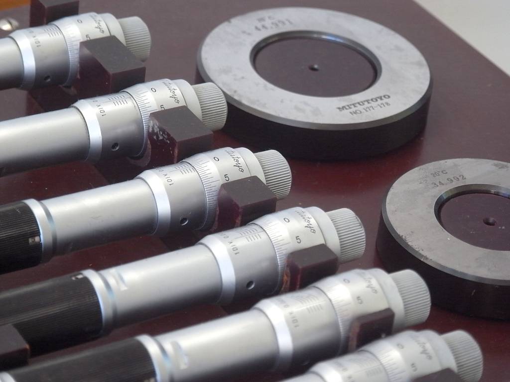 Mitutoyo Internal Bore Gauge Set (20 to 50mm) With Setting Rings