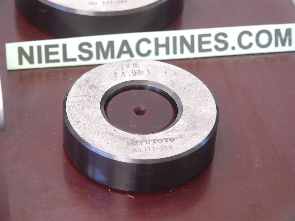 Mitutoyo Internal Bore Gauge Set (20 to 50mm) With Setting Rings