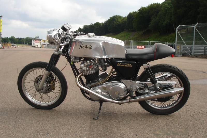Peashooter Norton, Triumph & Cafe Racer Silencer