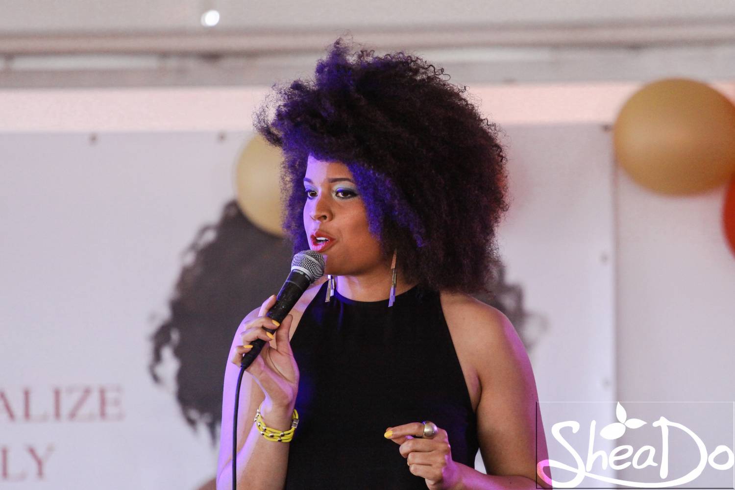 Video en foto's haarshow Fleur Noire