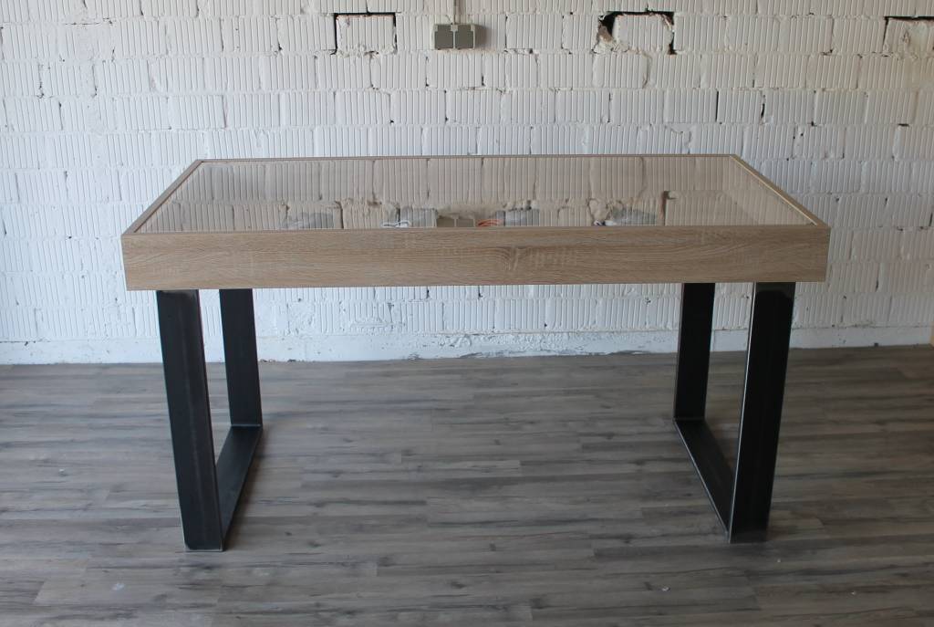 Vitrinentisch - Borkenkäfer Onlineshop