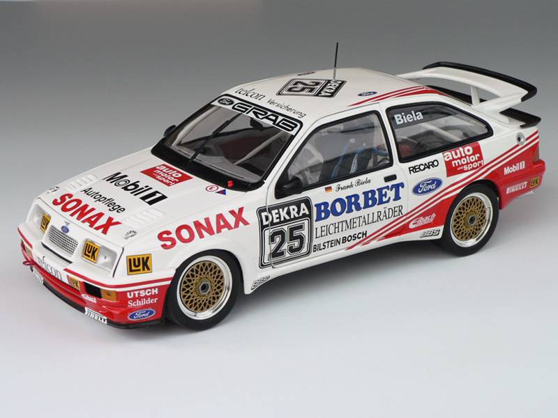 MiniChamps Ford Sierra RS 500 1/43