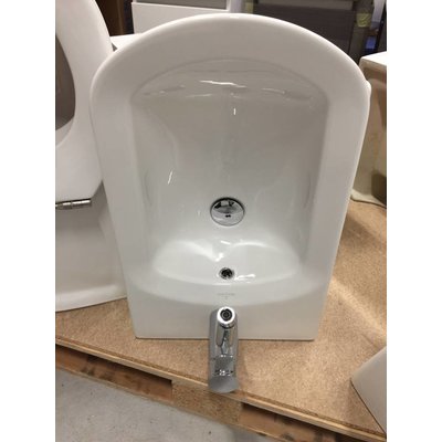 Villeroy en Boch Bidet + Keuco bidetkraan