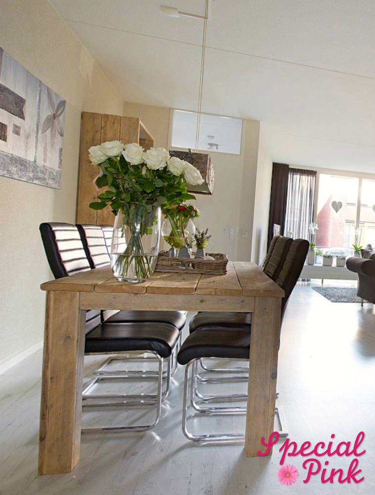 Eettafels van steigerhout, goedkoop bij special pink! special pink