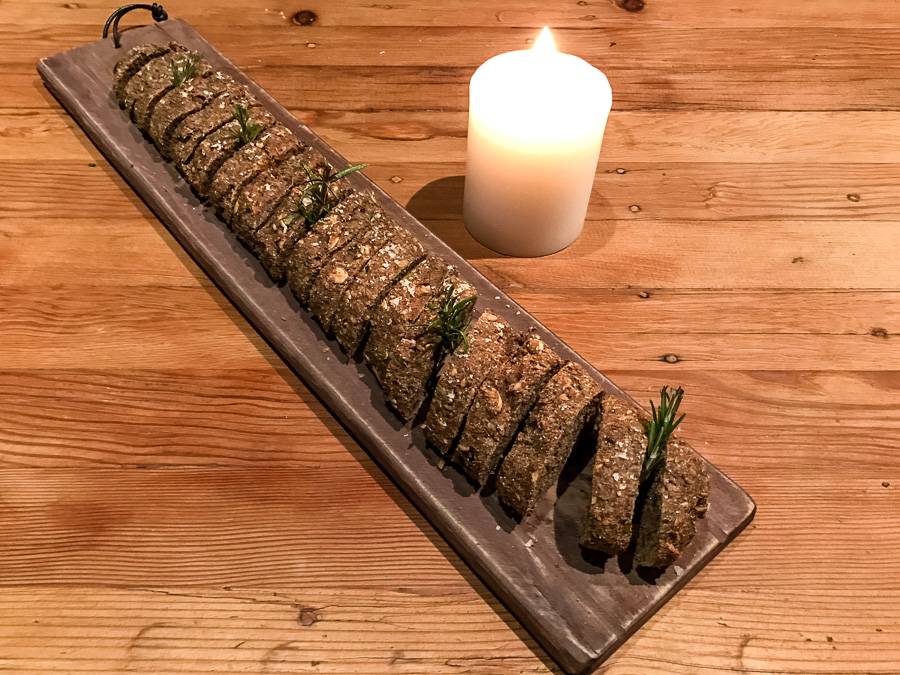 Paleo Kräuterbaguette mit glutenfreier Brotbackmischung von Organic Workout