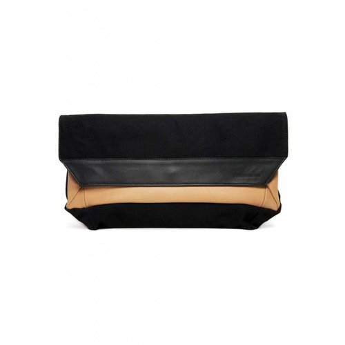 Dutch Basics Folded Envelop Clutch - Nude Dutch Basics Folded Envelop Clutch - Nude