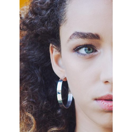 Dutch Basics Medium Creole Earrings Dutch Basics Medium Creole Earrings