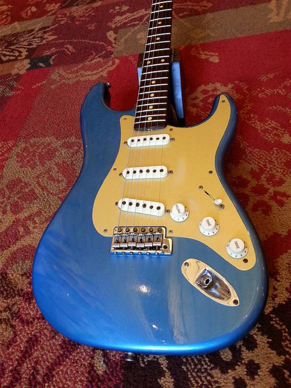 Fender Custom Shop Lt Ed Strat Rw Neck Journeyman Lpb fender custom shop lt ed strat rw neck journeyman lpb