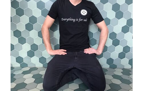 Het Warenhuis 'Everything Is For Sale' Shirt (Man & Vrouw) Het Warenhuis 'Everything Is For Sale' Shirt (Man & Vrouw)
