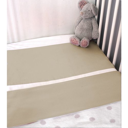100% Zijden hoeslaken Ledikant - 3 kleuren 100% Zijden hoeslaken Ledikant - 3 kleuren