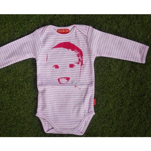 AMbDB Roze/Wit gestreepte babyromper AMbDB Roze/Wit gestreepte babyromper