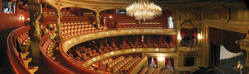 Naar het theater? Vergeet de toneelkijker niet.