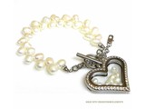 Bijou Gio Design™ Pearl Bracelet with Stainless Steel Memory Locket, mini Photo* charm and mini Pearls