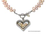 Bijou Gio Design™ Pearl Collier with Stainless Steel Memory Locket, mini Photo charm and mini Pearls