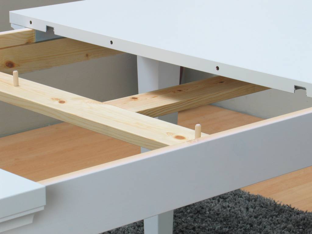 Eetkamer venetië wit met 6 zwarte stoelen meubeltrefpunt ...