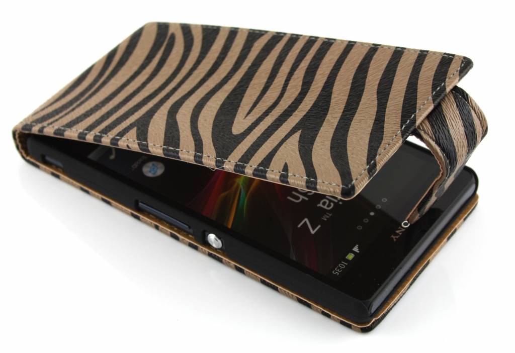 Image of Okerbruine zebra classic flipcase voor de Sony Xperia Z