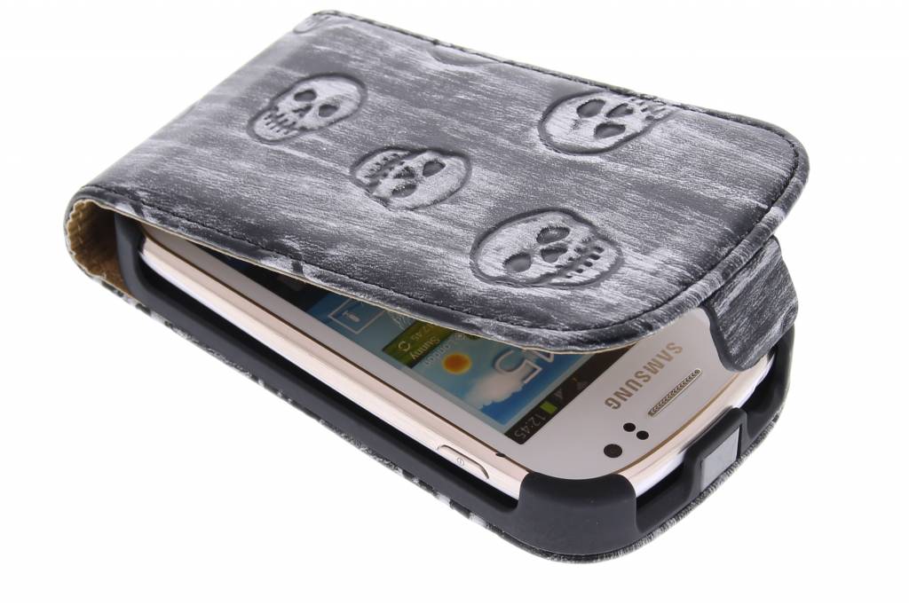 Image of Zilver schedel design flipcase voor de Samsung Galaxy Fame