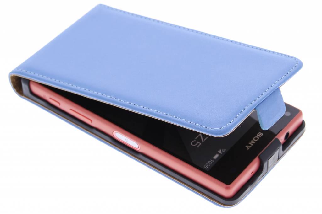 Image of Blauwe luxe flipcase voor de Sony Xperia Z5 Compact