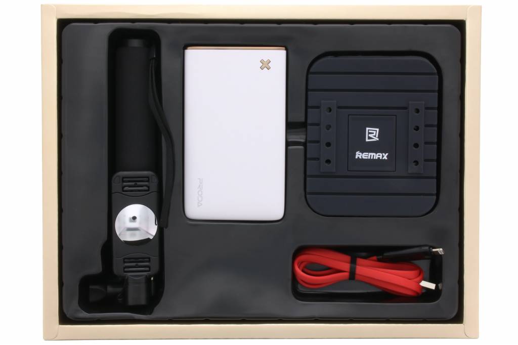 Image of Super Giftbox met powerbank, selfie stick, 2-in-1 kabel en autohouder