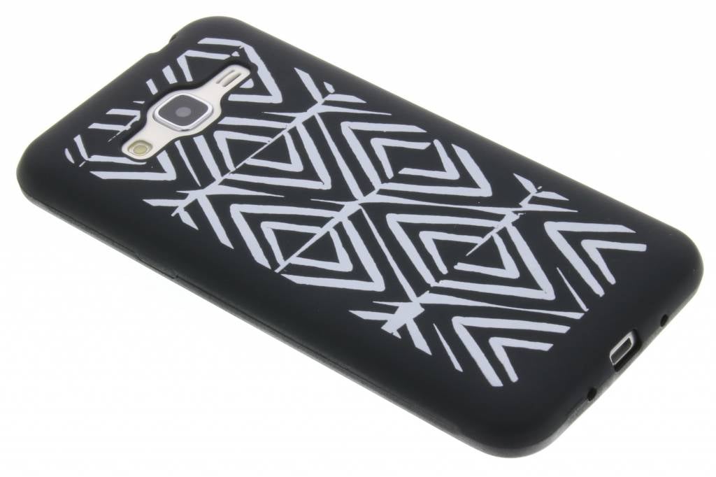 Image of Zigzag glow in the dark TPU case voor de Samsung Galaxy J3 / J3 (2016)