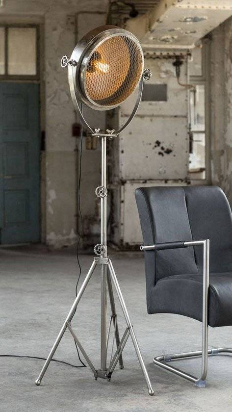 Geen drempels voor design vloerlamp