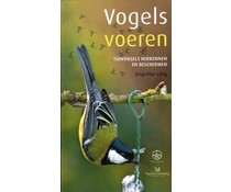 Vogels voeren. Vogels voeren.