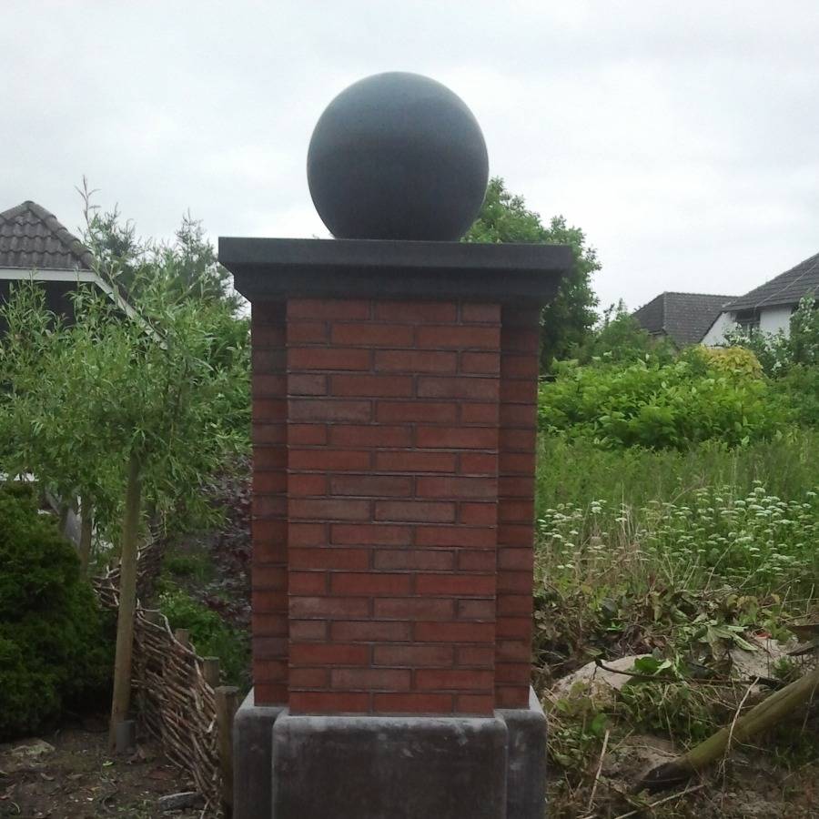 PENANTAFDEKKERS, PAALMUTSEN EN BETONPETTEN