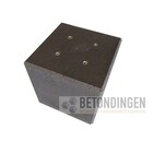 Betondingen Betonpoer / funderingsblok 40x40x40cm met schroefhuls M16