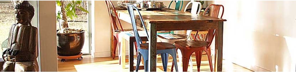 Eettafel scrapwood India en met mozaïek inleg