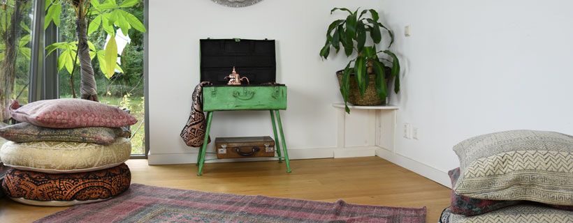 Blockprint op vloerkleed, vloerkussen, poef en krukje