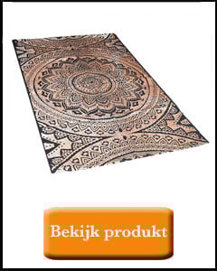 koper kleurige blokprint op vloerkleed